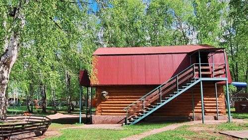 listing card gallery