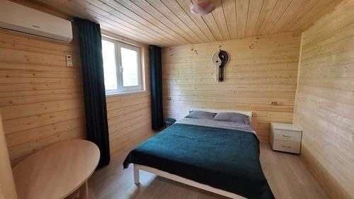 listing card gallery